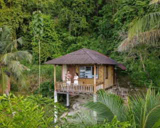 railay-beach-krabi-thailand-tropical-beach-of-wit-2022-07-01-05-42-12-utc.jpg